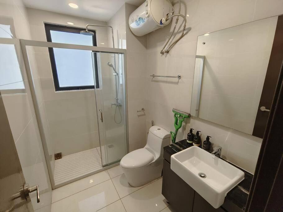 Country Garden Danga Bay 3br 6pax Apartemen